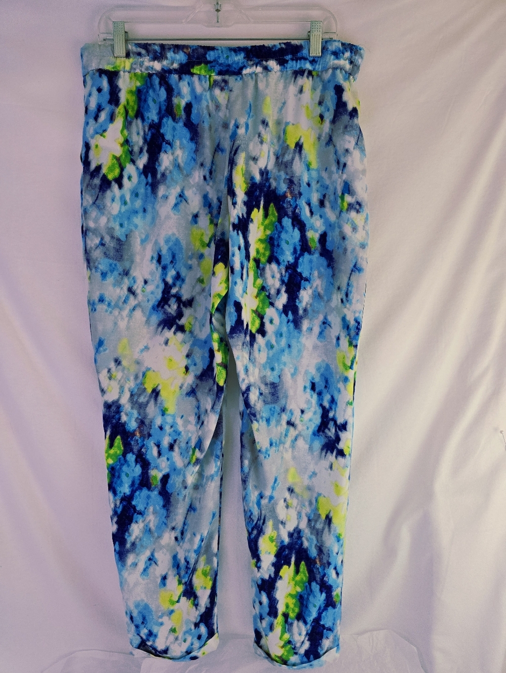 Liz Claiborne Abstract Watercolor Pull-On Pockets Pants - Size M